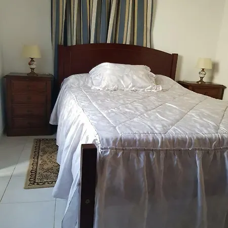 Casa de Campo Tavira, Sta Margarida Quarto Com Casa De Banho E Apoio De Cozinha *